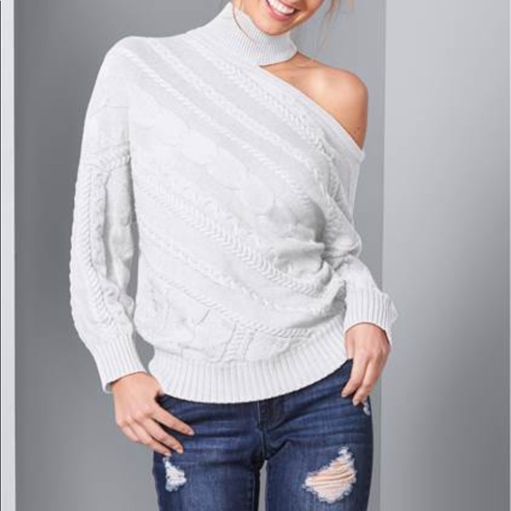 Venus- white one-shoulder turtle neck